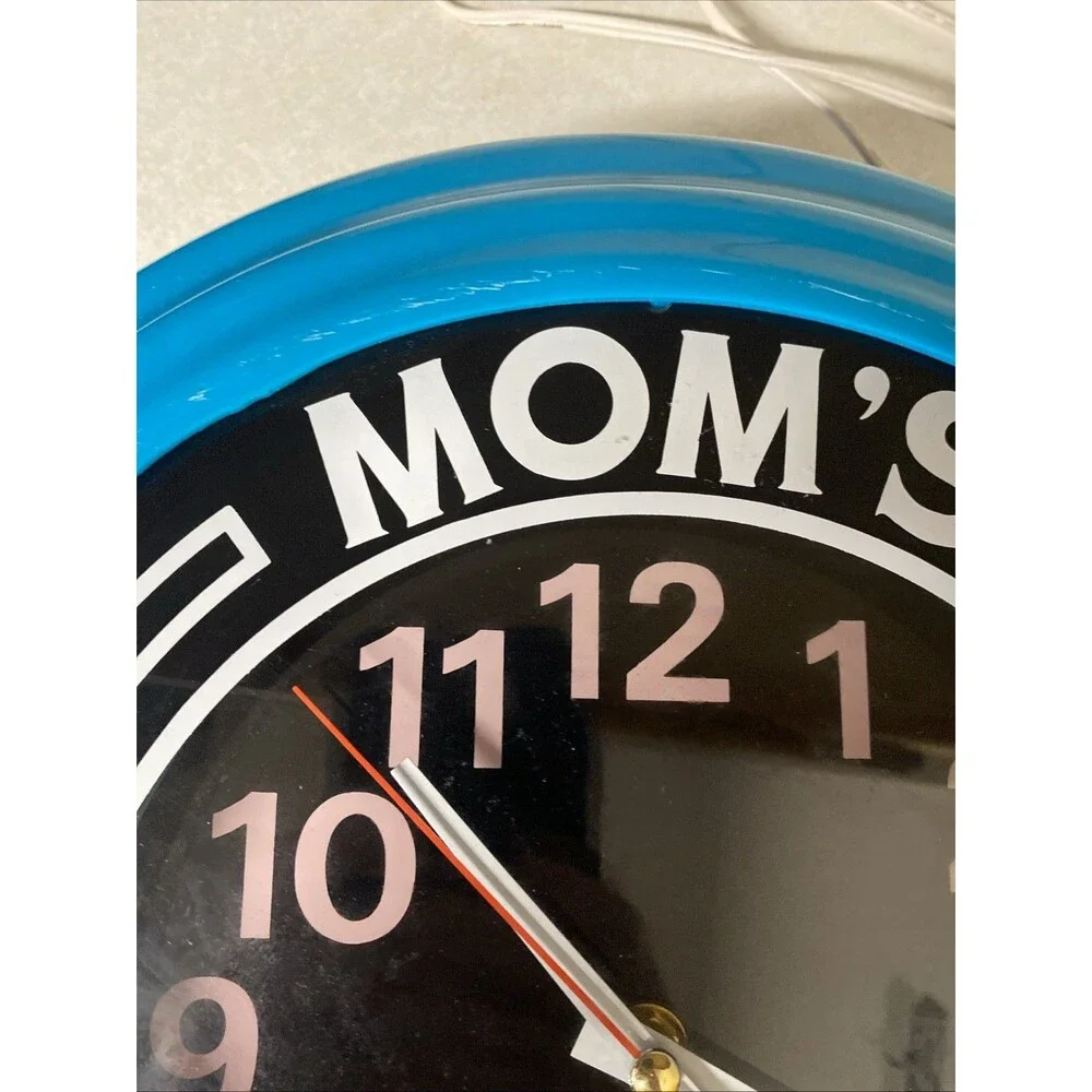 Vintage Mom Bar And Grill Light Clock 14